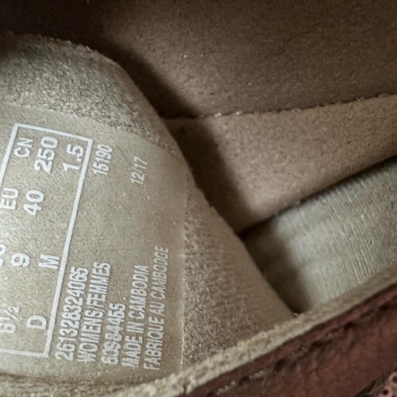 Clarks Collection Soft Cushion Metallic Gold Wedge Heel Slides Women's Sz 8.5 - Picture 6 of 7